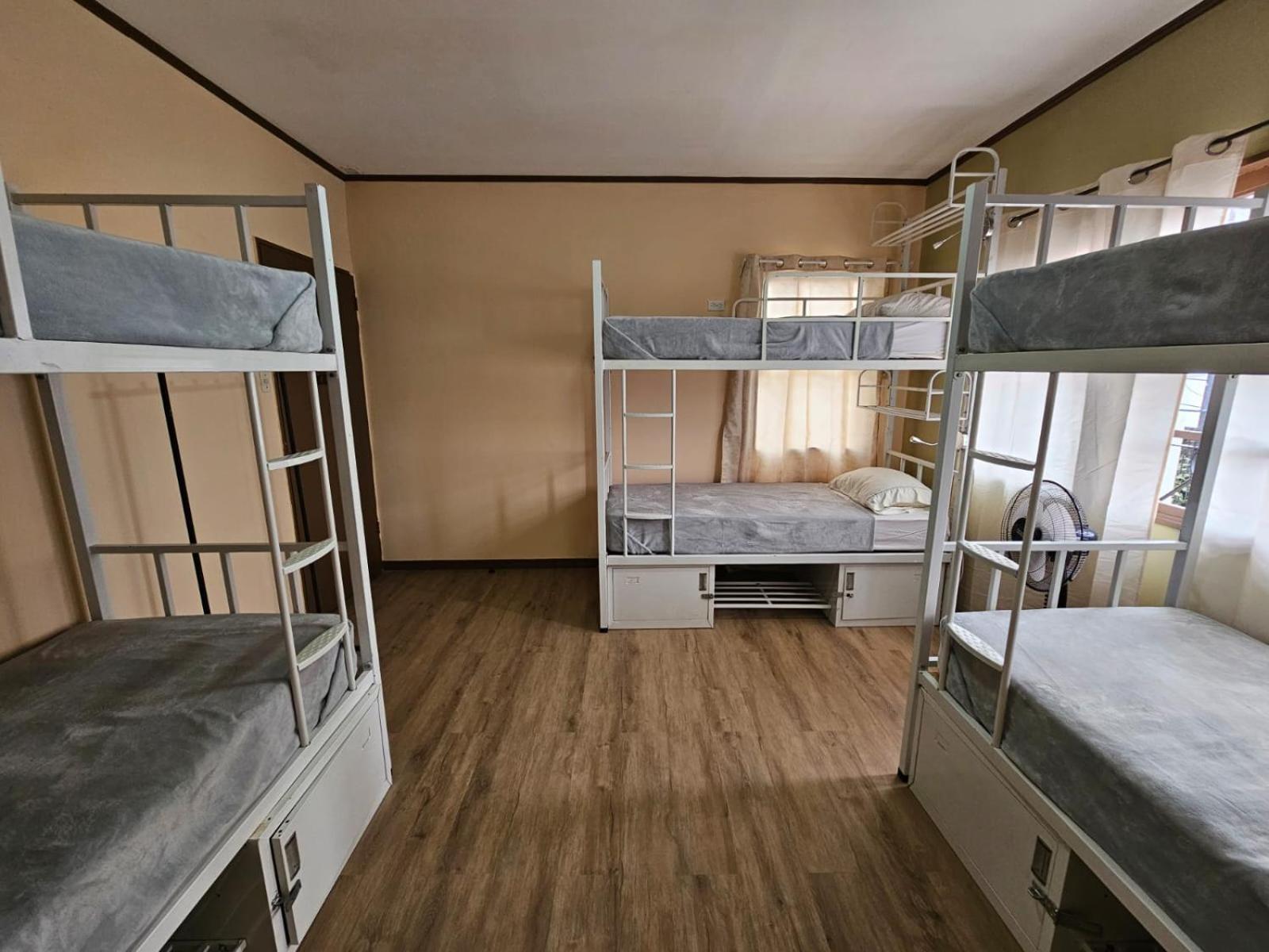 Hostel La Cali Inn Сан-Хосе Экстерьер фото