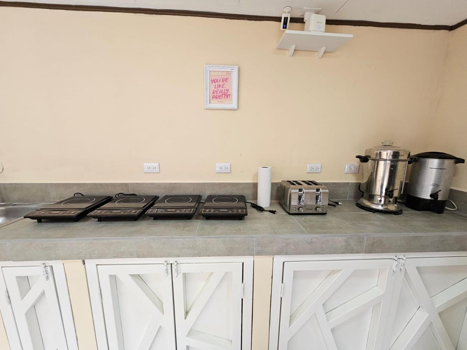 Hostel La Cali Inn Сан-Хосе Экстерьер фото