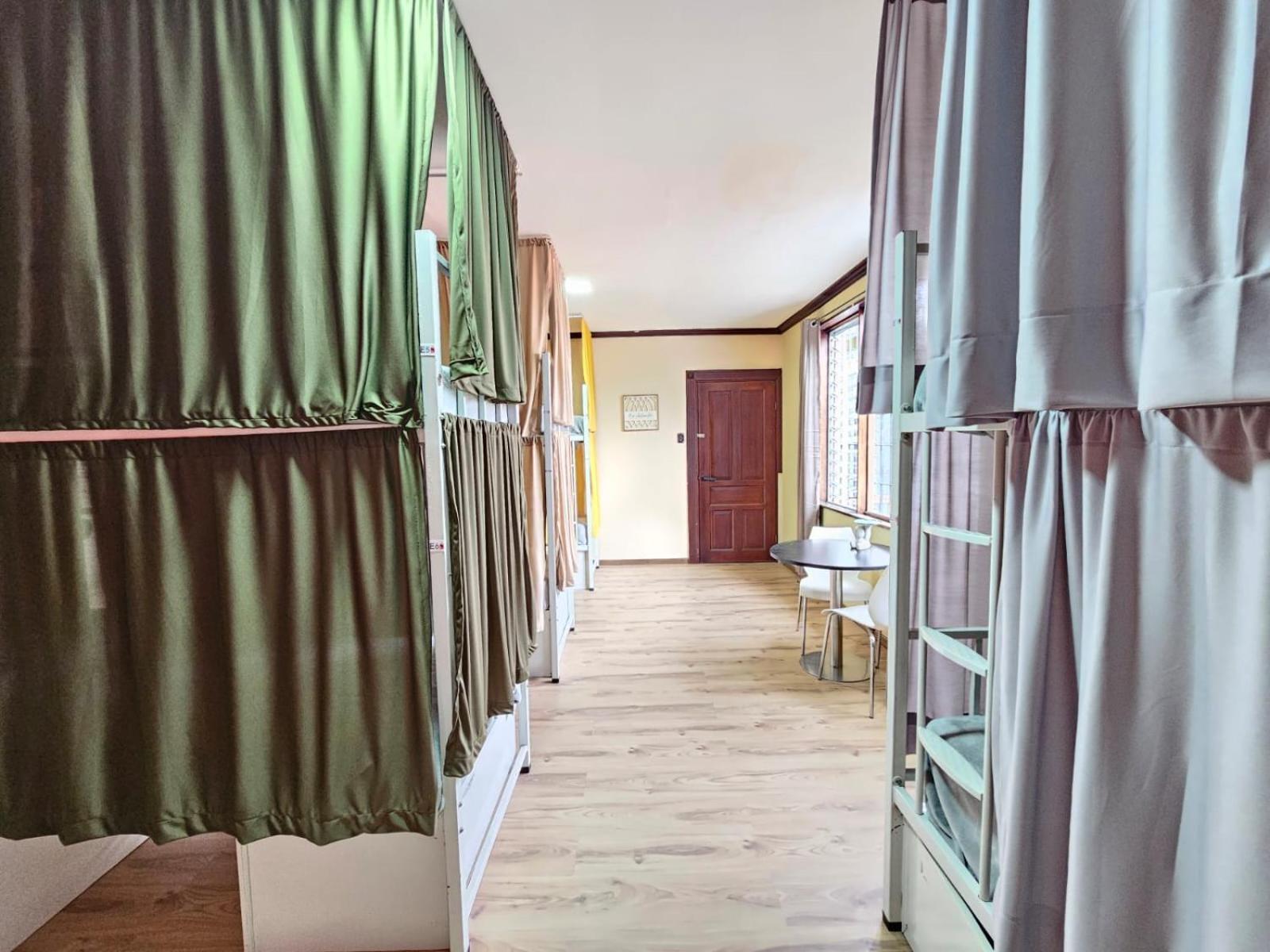 Hostel La Cali Inn Сан-Хосе Экстерьер фото